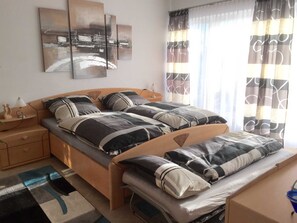 1 Schlafzimmer, Bügeleisen/Bügelbrett, Reisekinderbett, WLAN