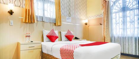 Deluxe Double Room | 1 bedroom, desk, free WiFi, bed sheets