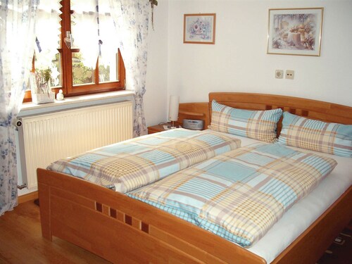 Double room with WC and shower (forest side) Das Kleine FEINE - Guesthouse