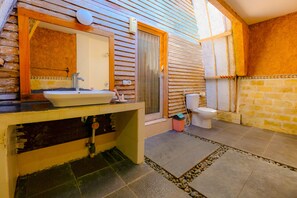 Bathroom - Alibaba Bungalows (Gili Air)
