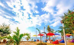 On the beach, white sand - Alibaba Bungalows (Gili Air)