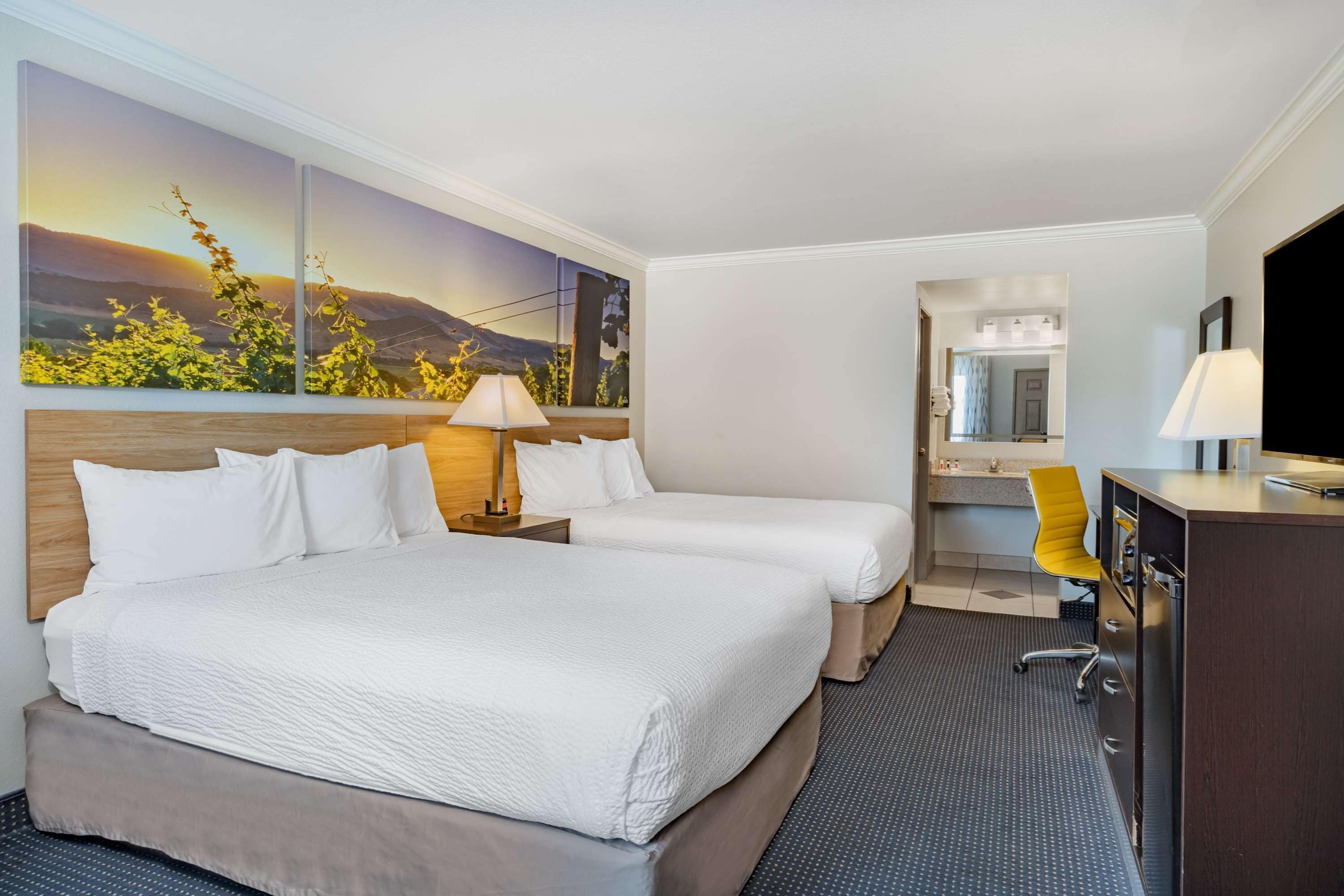 desk, laptop workspace, free cots/infant beds, rollaway beds