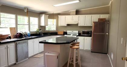 Eristäytynyt koti täydellisellä yksityisyydellä lähellä Chincoteague Islandia ja NASA: ta