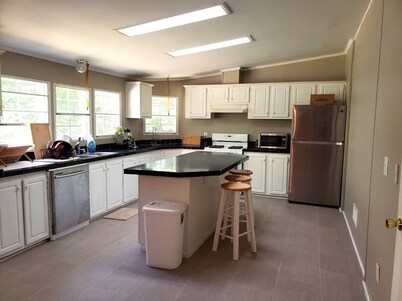 Secluded Home near Chincoteague Island with VB&BB