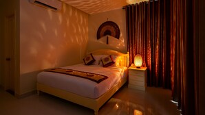 Villa, 6 Bedrooms | In-room dining - Casamia villa (Da Nang)