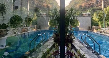 Yangshuo Serene Cove Hotel