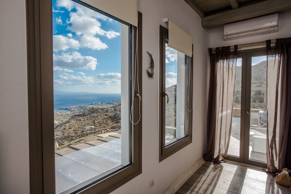 TV connectée de 55 pouces avec chaînes numériques, télévision, Netflix