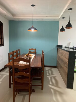 Dining - 6 BEDROOM HOUSE WITH POOL WITH CLOSED COND GIANT WATER SLIDE (Araruama)