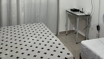 Iron/ironing board, free WiFi, bed sheets