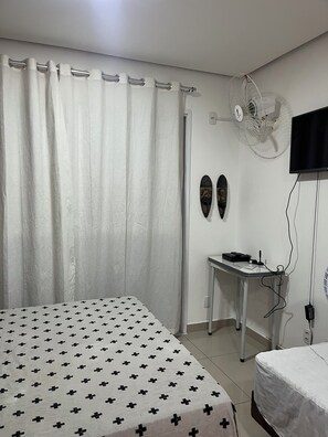 Strykjärn/strykbräda, gratis wi-fi och sängkläder