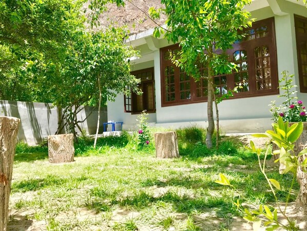 Mặt tiền nơi lưu trú