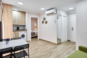 Economy Apartment, 1 Queen Bed with Sofa bed | In-room safe, iron/ironing board, free WiFi, bed sheets - GBH Hotel-Apartamentos Caballito de Mar (Benidorm)