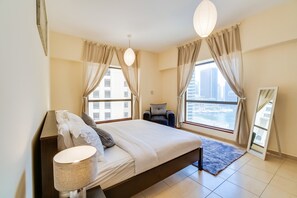 Appartement Deluxe | 2 chambres, coffres-forts dans les chambres, fer et planche Ă repasser