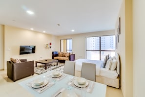 Comfort Studio | In-room safe, soundproofing, iron/ironing board, free WiFi - Elegant Studio In Murjan 2 JBR (Dubai)