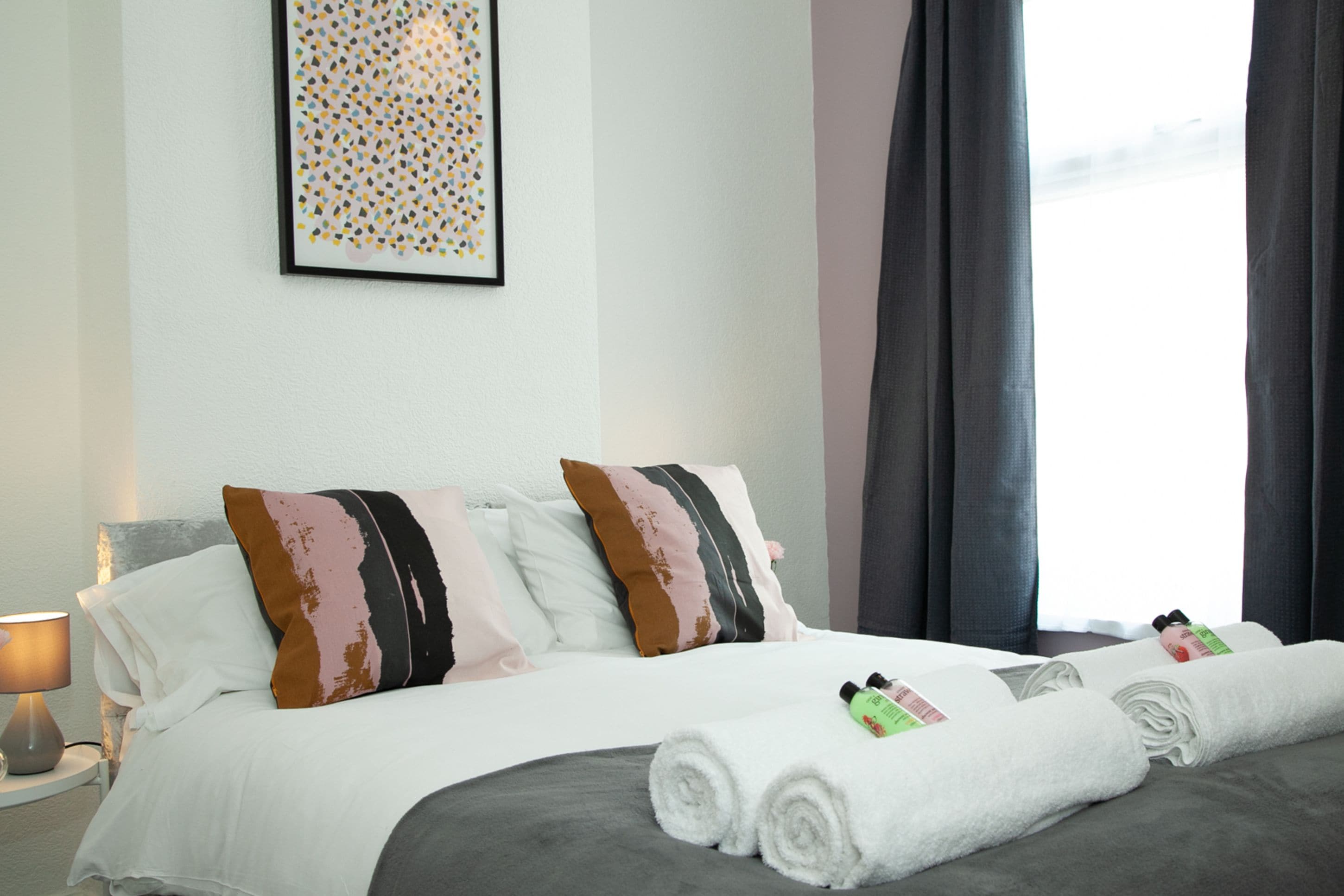 The Foxton House | 3 bedrooms, hypo-allergenic bedding available, iron/ironing board