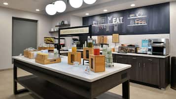 Free daily continental breakfast
