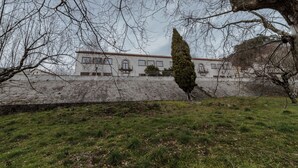 Front of property - Loriga Feel Nature- Hostel (Seia)