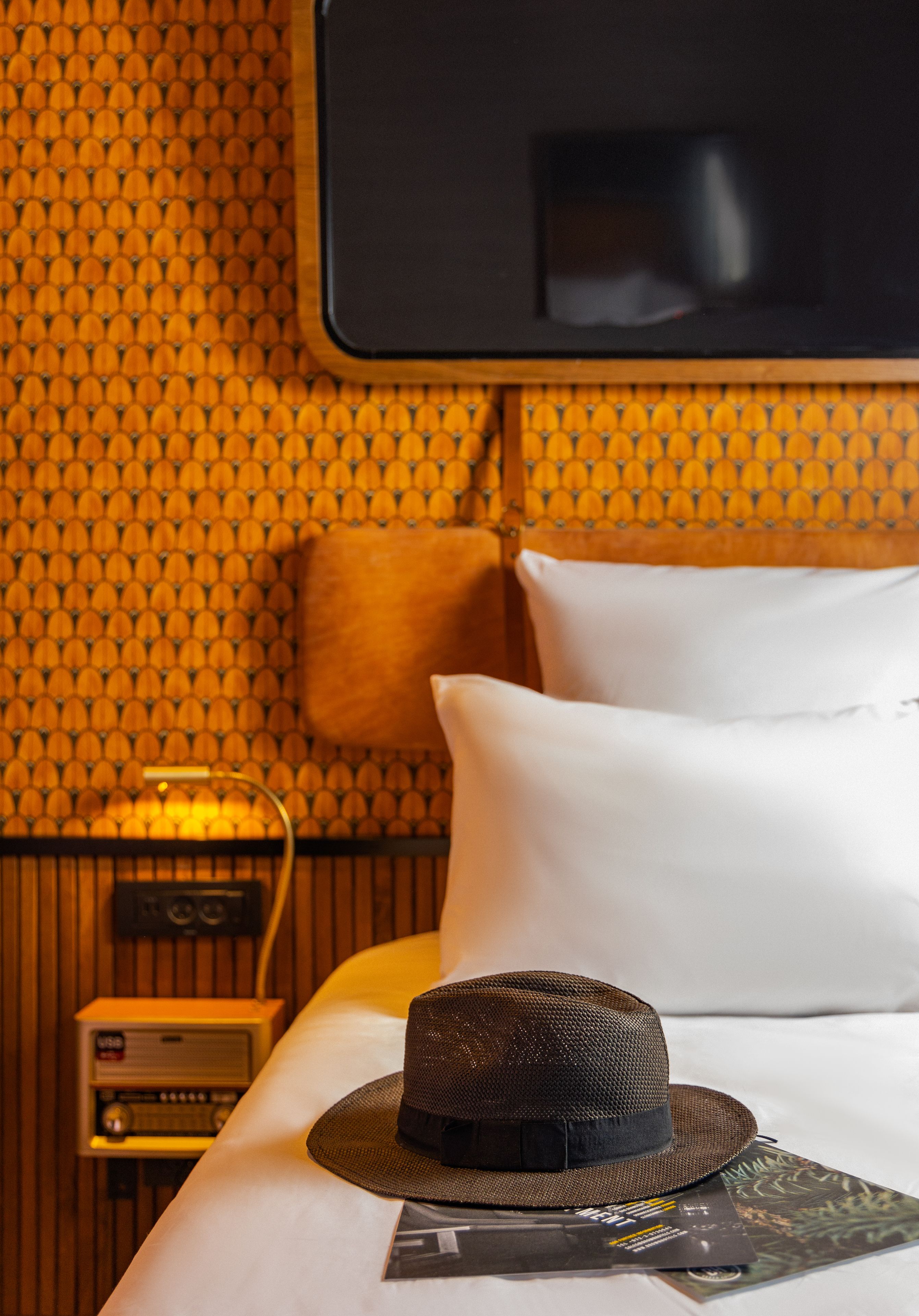 egyptian cotton sheets, premium bedding, in-room safe