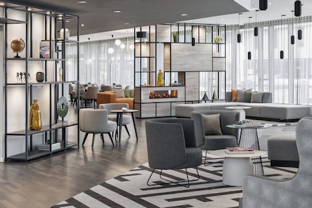 Lobby. Residence Inn by Marriott Munich Ostbahnhof