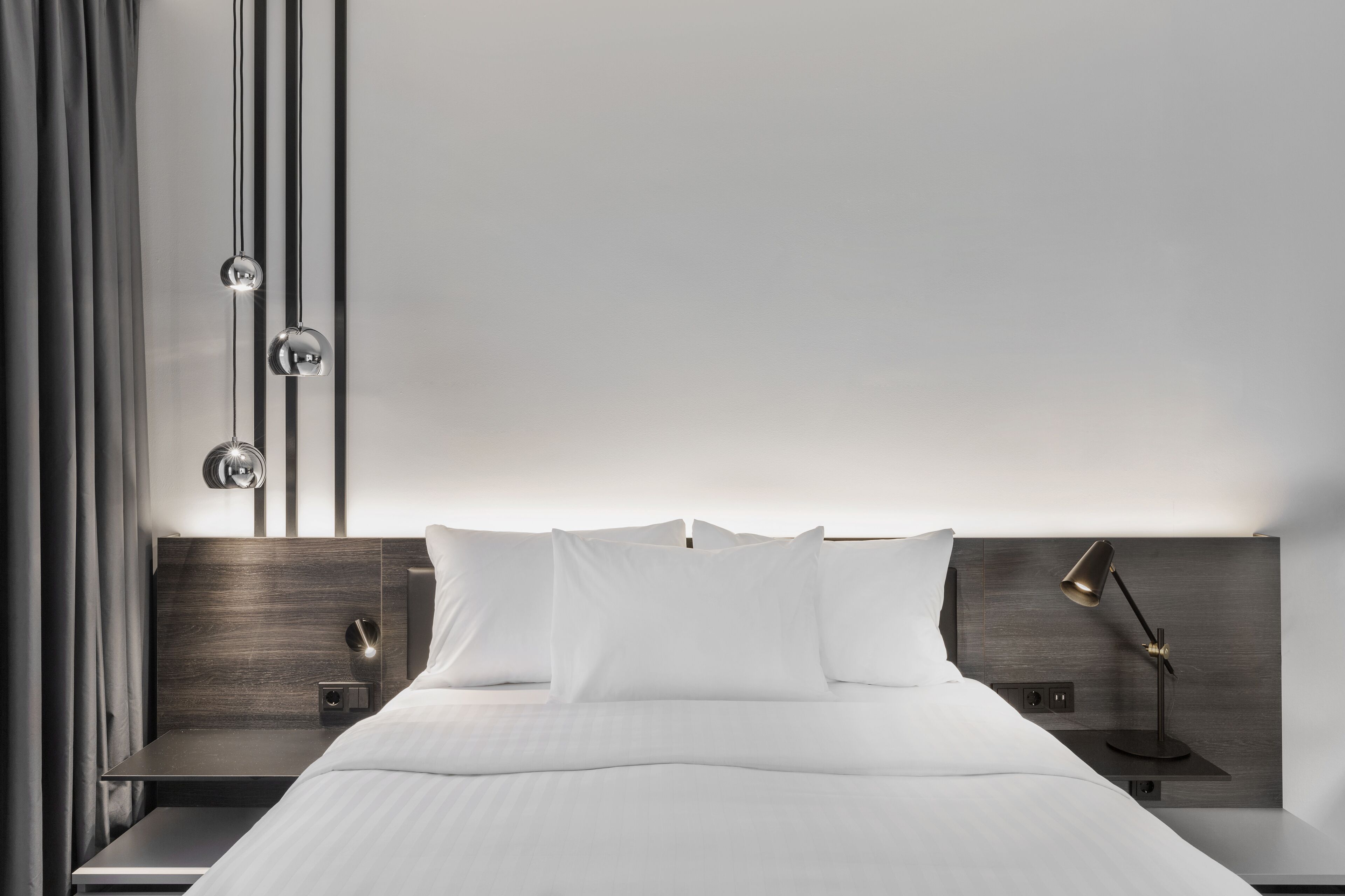 family studio, 1 queen bed with sofa bed, corner | 1 bedroom, in-room safe, desk, laptop workspace