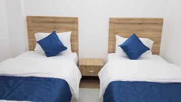 Cortinas blackout y sistema de insonorización