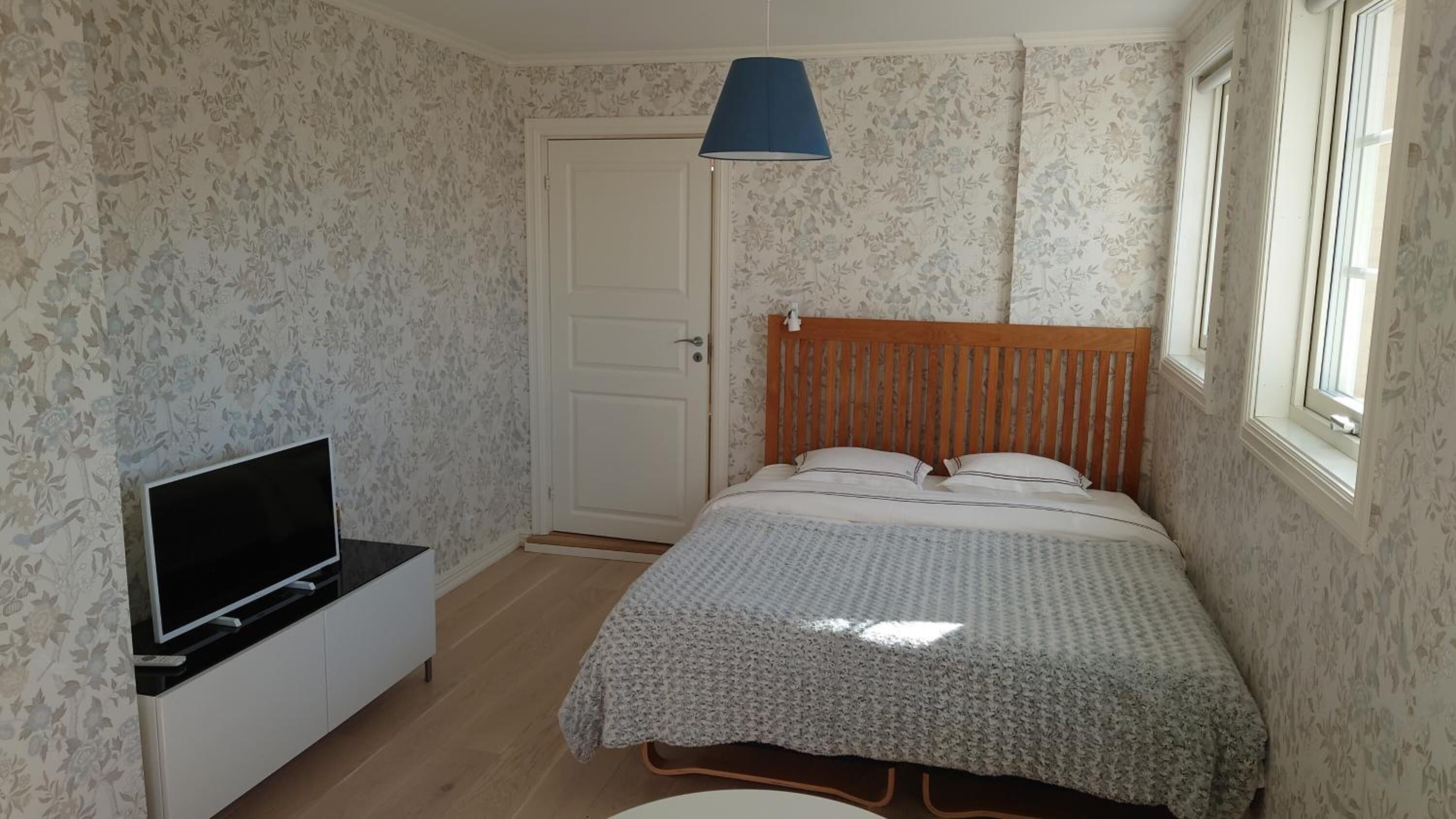 minibar, soundproofing, cots/infant beds, free wifi