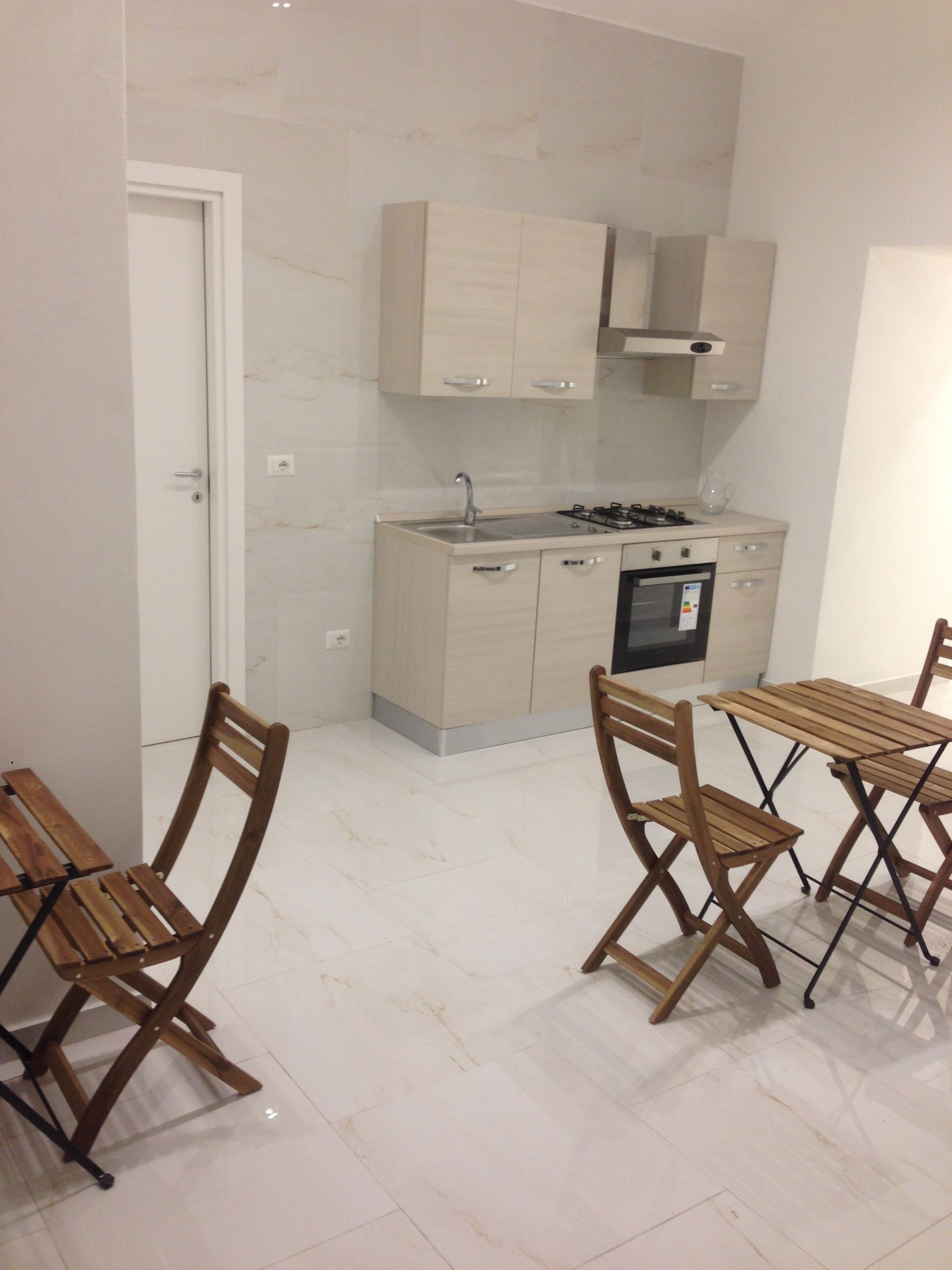 Café da manhã completo todos os dias (EUR 3 por pessoa) 