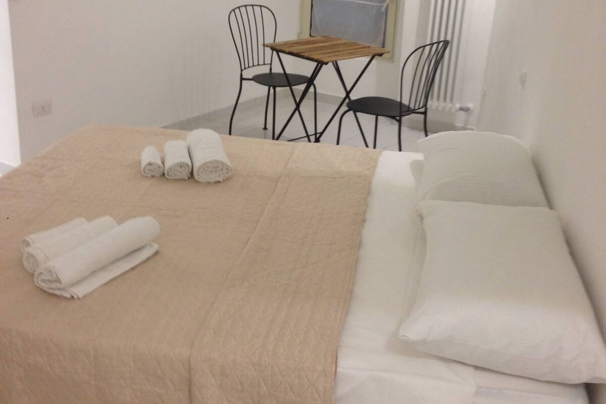 Habitación Deluxe | Caja fuerte, cortinas opacas, sistema de insonorización