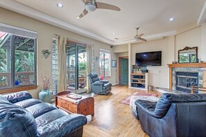 TV, books, music library, video library
