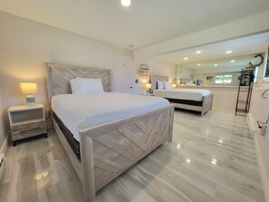 4 bedrooms, iron/ironing board, free WiFi, bed sheets