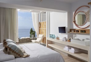 Doppia Deluxe, vista mare, al piano terra | 1 camera, biancheria da letto ipoallergenica, minibar