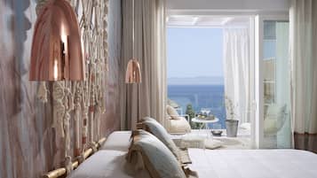 Deluxe Suite, Sea View (1st Floor) | 1 bedroom, hypo-allergenic bedding, minibar, in-room safe