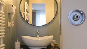 Double Room (Mid-Summer Night) | Bathroom - B&B Pistoia Inn (Pistoia)