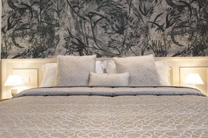 Double Room (Dittamo) | Egyptian cotton sheets, premium bedding, down comforters, pillowtop beds - B&B Pistoia Inn (Pistoia)