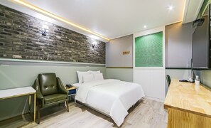 Premium bedding, down duvets, individually decorated - Hotel Cheese Ulsan Samsan (Ulsan)