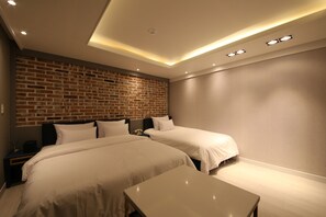 VIP Twin Room | Premium bedding, down comforters, individually decorated - Hotel Cheese Ulsan Samsan (Ulsan)