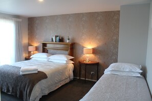 Luxury Apartment | 1 bedroom, blackout drapes, soundproofing, iron/ironing board - The Mackenzie Suites (Lake Tekapo)