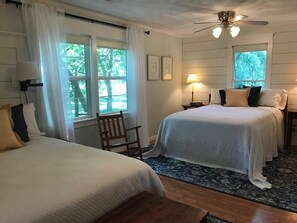 1 chambre, fer et planche à repasser, accès au Wi-Fi (inclus)