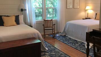 1 chambre, fer et planche à repasser, Wi-Fi gratuit, draps fournis