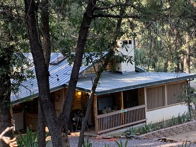 Private Darling Cozy Cabin in The Tonto National Forest