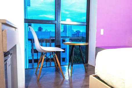 行政客房, 多张床 | 笔记本电脑工作区、遮光窗帘、熨斗/熨板、免费 WiFi