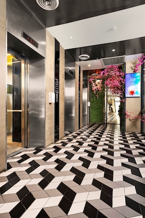 Hallway - Yello! Hotel (Cebu City)