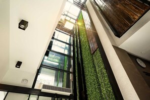 Interior detail - Yello! Hotel (Cebu City)