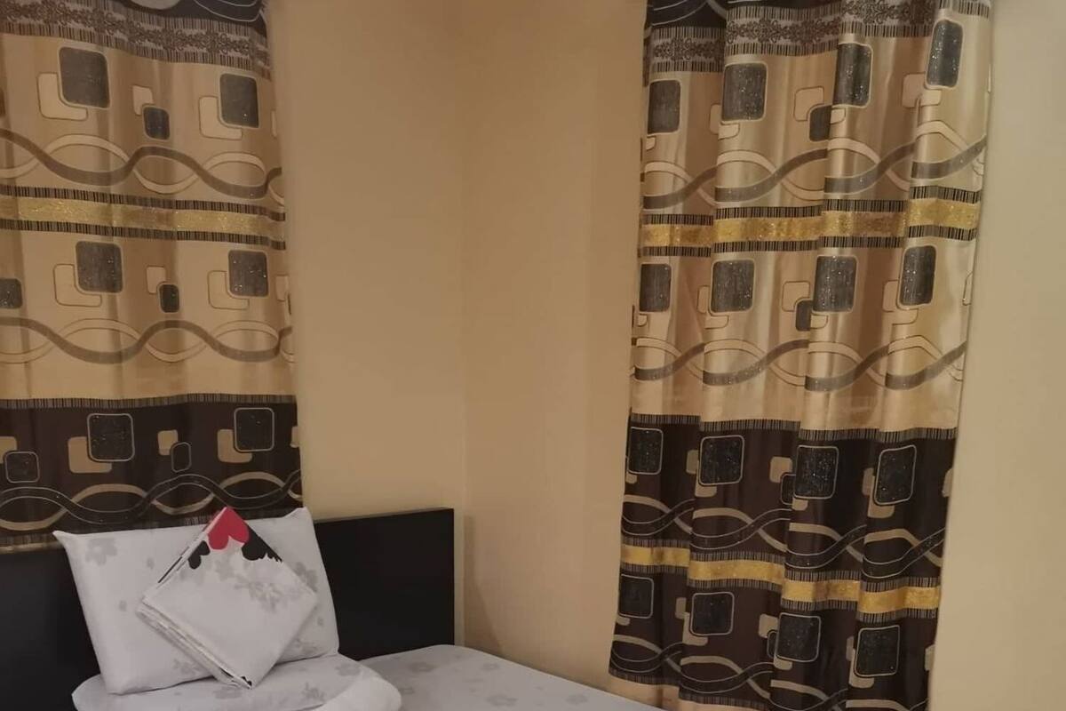 In-room safe, desk, free WiFi, wheelchair access