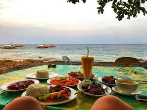 Restaurant - Island Front Bangcogon Resort and Restaurant (Oslob)