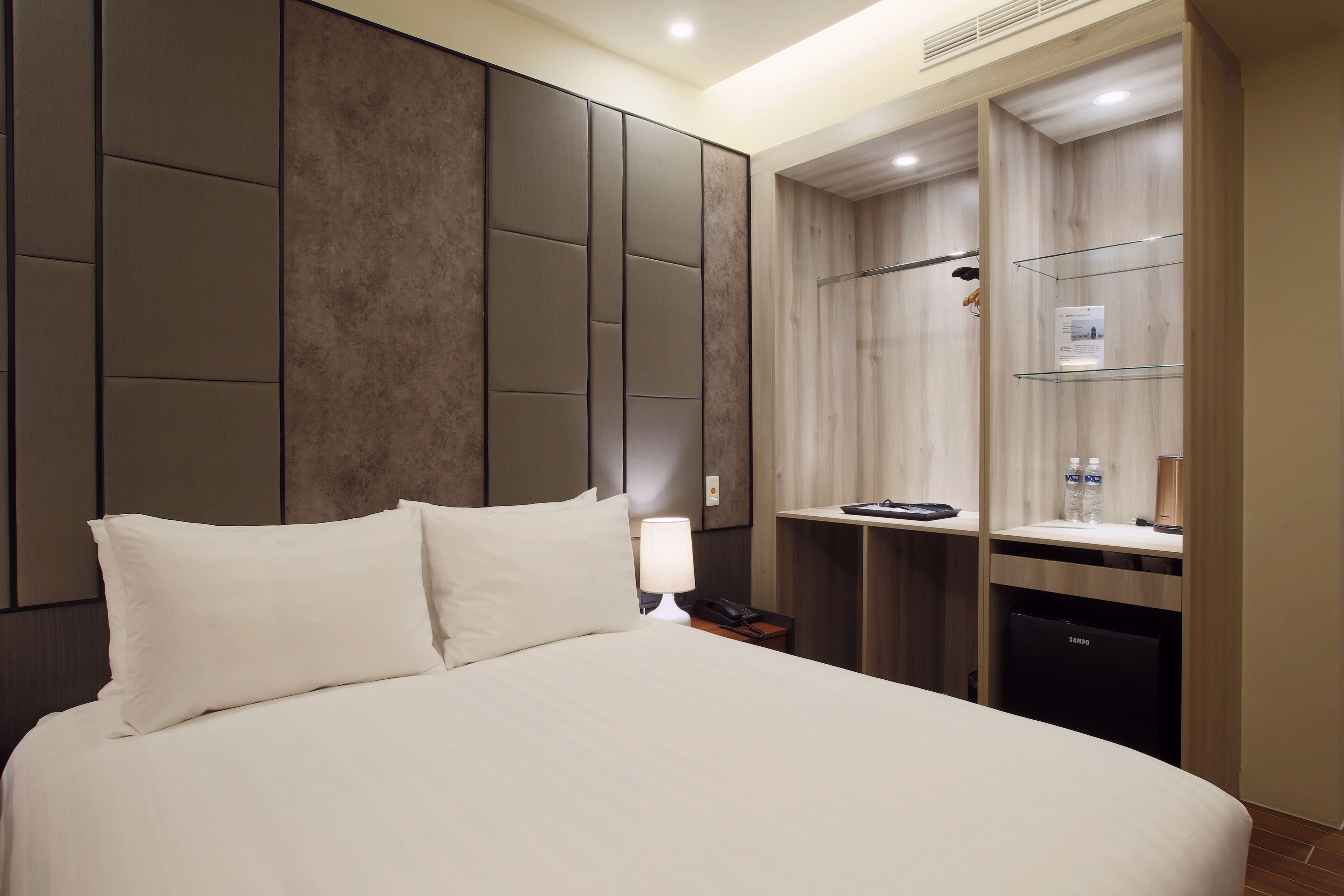 basic double room (accessible) | premium bedding, down duvets, individually decorated, desk