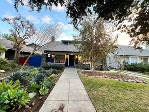 Exterior - Guest Suite Annex in the charming upscale South Pasadena (South Pasadena)