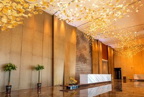 Lobby - XINYU CROWN HOTEL (Datong)