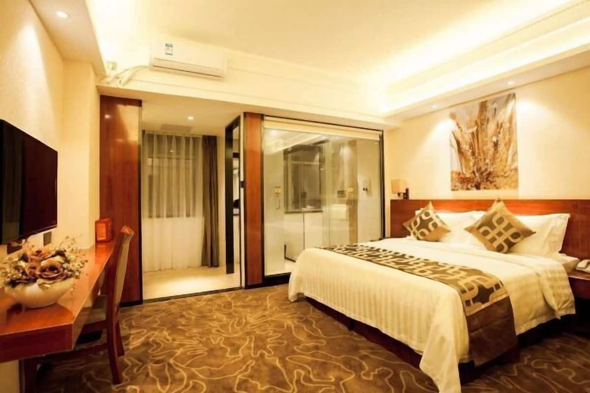 Minibar, cortinas blackout, camas extra y wifi gratis