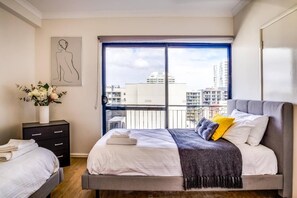 2 bedrooms, iron/ironing board, free WiFi, bed sheets